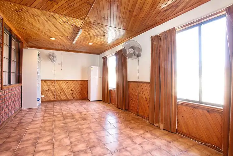 Fifth view of Homely house listing, 7 Balmoral Close, Kings Park VIC 3021