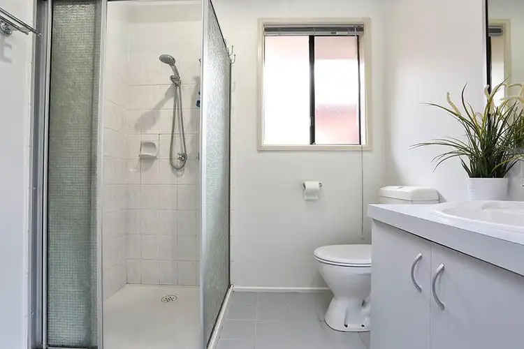 Fourth view of Homely house listing, 6 Terrye Court, Hillside VIC 3037