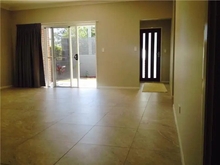 Fifth view of Homely unit listing, 1/565 Hume Street, Kearneys Spring QLD 4350
