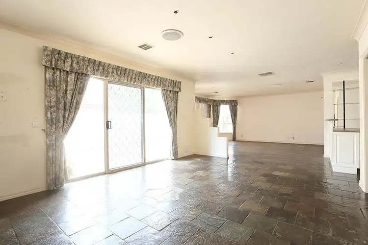 Fifth view of Homely house listing, 4 Robinson Court, Delahey VIC 3037