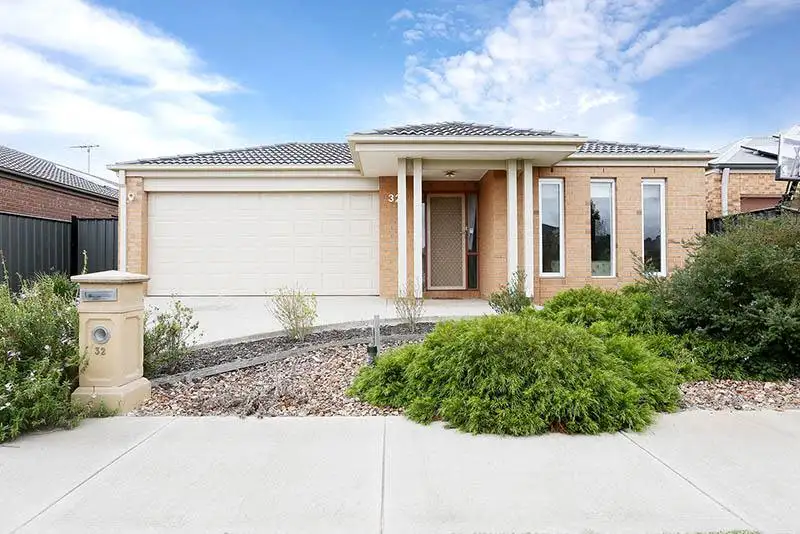 Main view of Homely house listing, 32 Tonbridge Circle, Derrimut VIC 3030