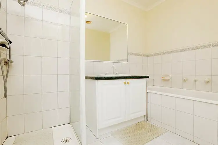 Fourth view of Homely unit listing, 5/18 Tannaroo Crescent, Delahey VIC 3037