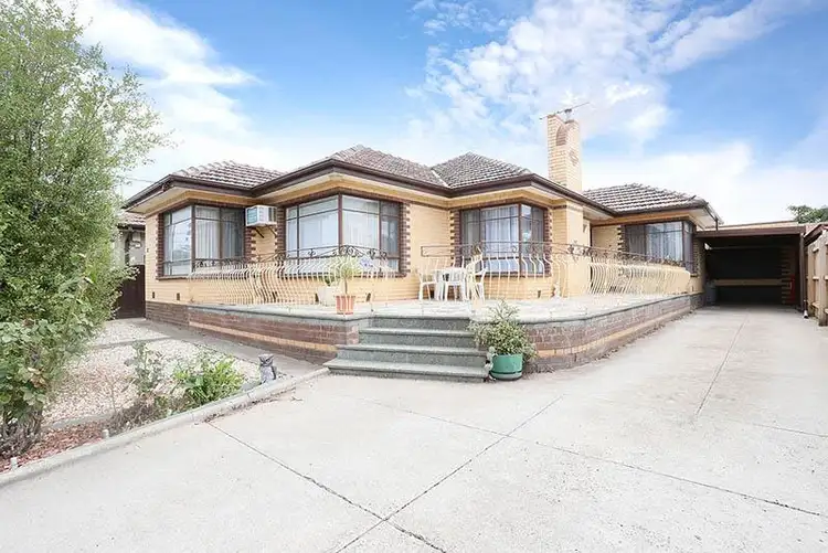 12 Mark Street, St Albans VIC 3021