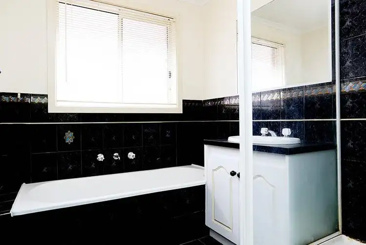 Sixth view of Homely house listing, 21 Shale Court, Delahey VIC 3037