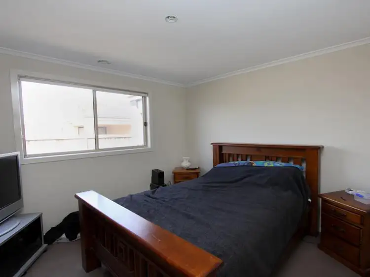 Fifth view of Homely house listing, 32 Laurence Way, Tarneit VIC 3029