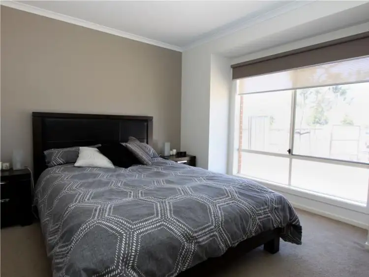 Fifth view of Homely house listing, 4 Broombush Court, Truganina VIC 3029