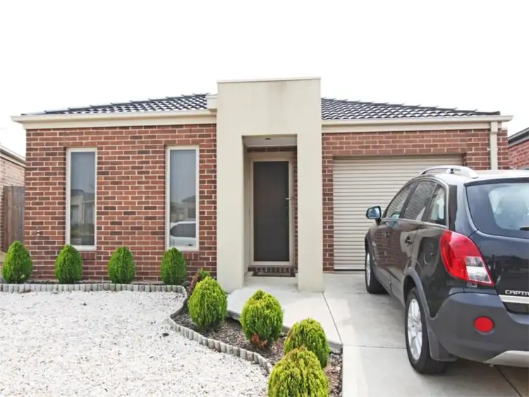 2/2 Memphis Drive, Truganina VIC 3029