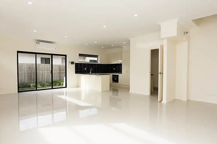 Fifth view of Homely house listing, 1/7 Lacebark Road, Delahey VIC 3037