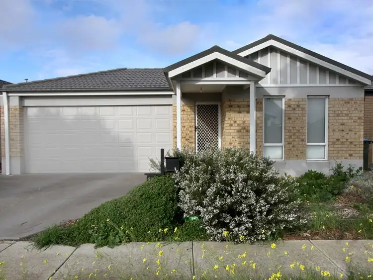 27 Billabong Crescent, Tarneit VIC 3029