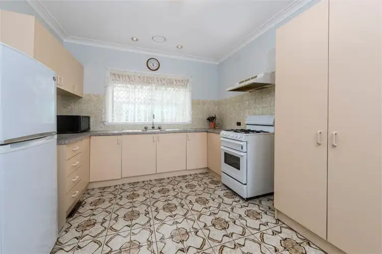 Sixth view of Homely house listing, 18 Moffat Street, St Albans VIC 3021