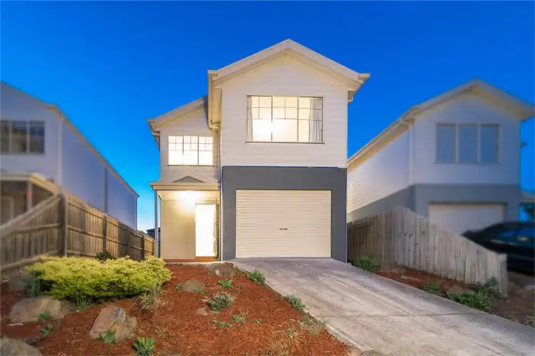 73 Gamalite Drive, Melton West VIC 3337