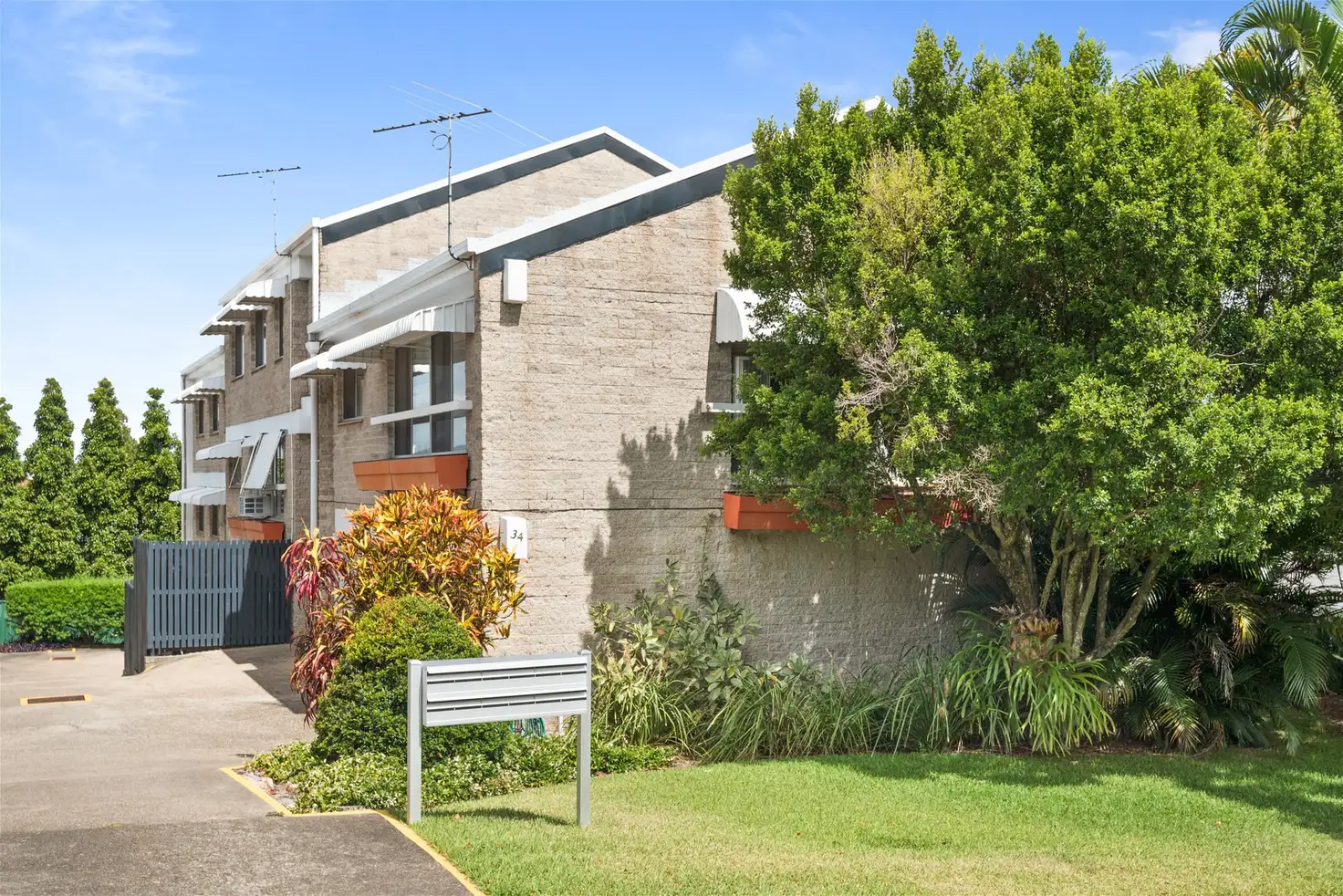 Main view of Homely unit listing, 5/34 View Street, Wooloowin QLD 4030