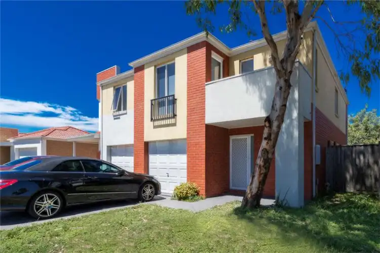 5 Portland Place, Roxburgh Park VIC 3064