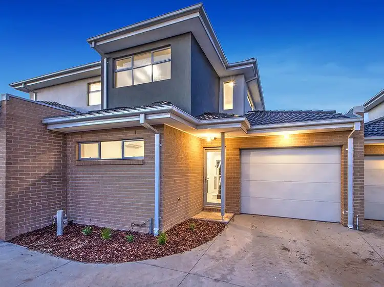 2/16 Cleveland Street, St Albans VIC 3021
