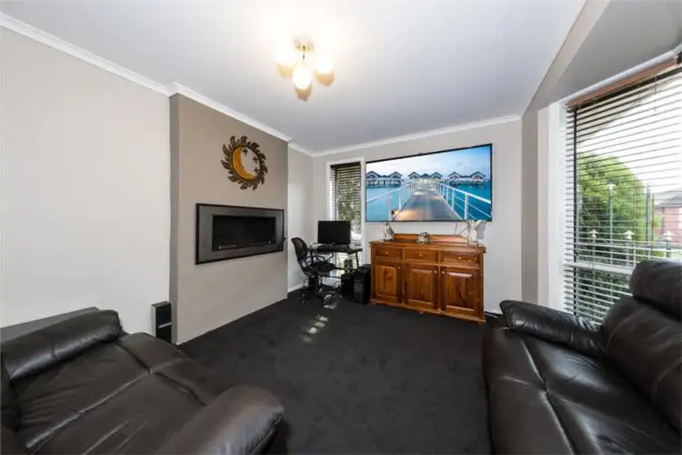 Fifth view of Homely house listing, 16 Basalt Court, Delahey VIC 3037