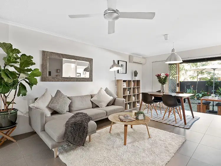 4/52 Hows Road, Nundah QLD 4012