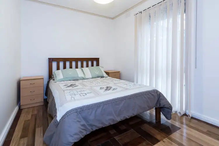 Sixth view of Homely house listing, 1 Pine Court, Kings Park VIC 3021