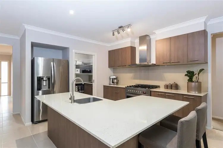 Fifth view of Homely house listing, 33 Tonbridge Circle, Derrimut VIC 3030