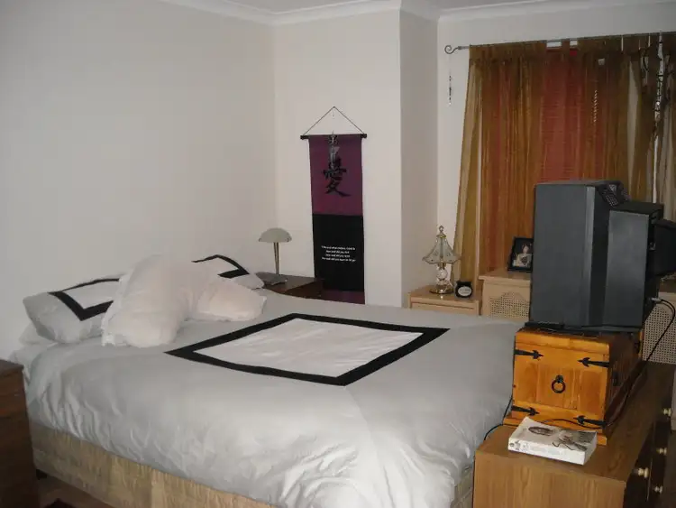 Fourth view of Homely house listing, 2 Currawong Ct, Beechboro WA 6063