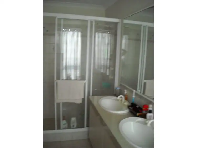 Sixth view of Homely house listing, 2 Currawong Ct, Beechboro WA 6063