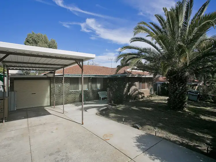 27 Woolgar Way, Lockridge WA 6054