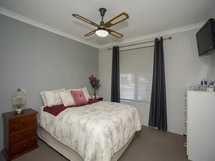 Sixth view of Homely house listing, 7 Knoll Pl, Kiara WA 6054