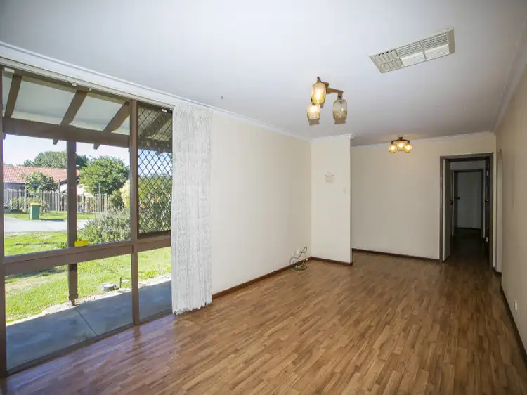 Fifth view of Homely house listing, 5 Abbott Way, Swan View WA 6056