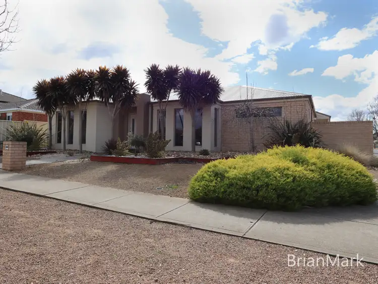 7 Frances Browne Way, Tarneit VIC 3029