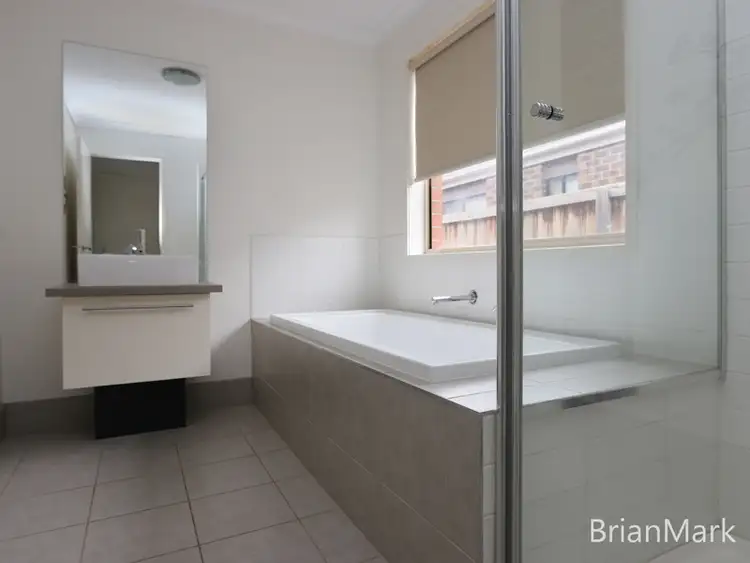 Fifth view of Homely house listing, 7 Isabella Way, Tarneit VIC 3029