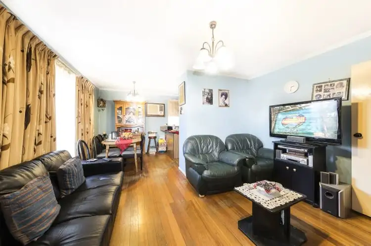 Fifth view of Homely house listing, 7 Seville Court, Kings Park VIC 3021