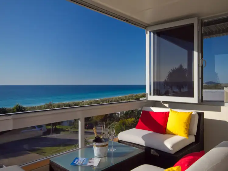 8 Noosa Dunes, Castaways Beach QLD 4567