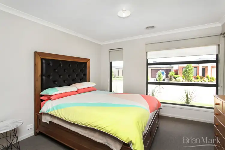 Sixth view of Homely house listing, 8 Amelie Parade, Tarneit VIC 3029