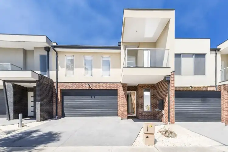 48 Lorimer Street, Caroline Springs VIC 3023