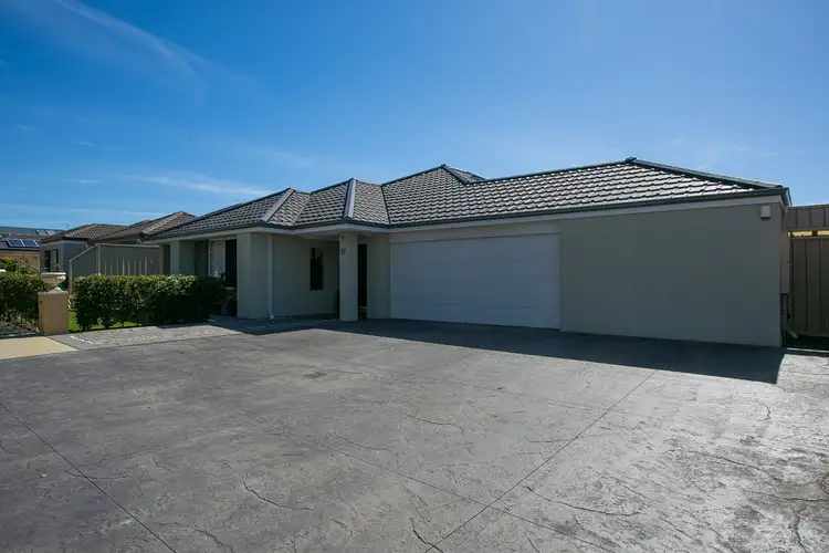 Fourth view of Homely house listing, 18 osaka loop, Hocking WA 6065