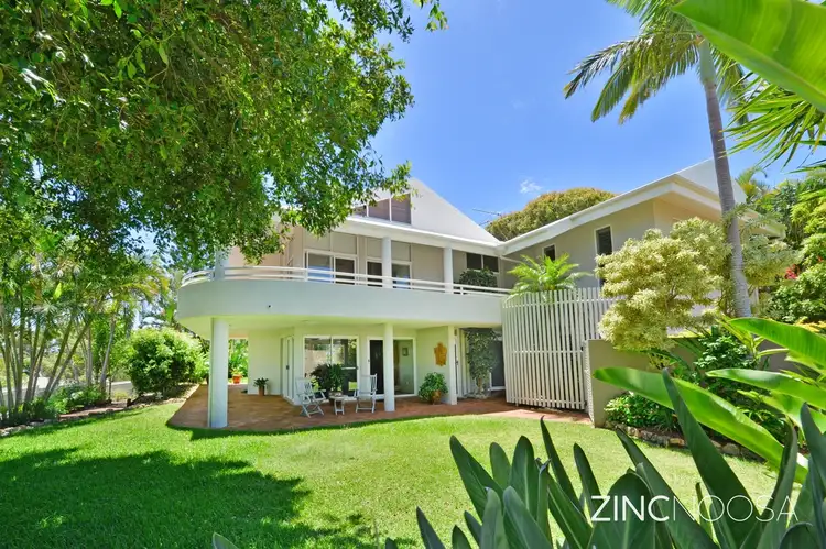 9 Oceania Crescent, Sunshine Beach QLD 4567