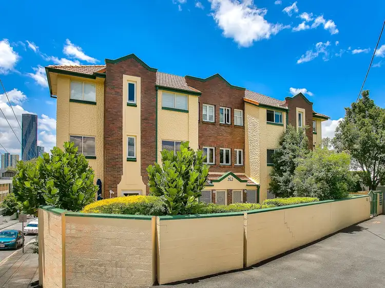 Main view of Homely apartment listing, 1/263 Gregory Terrace, Spring Hill QLD 4000