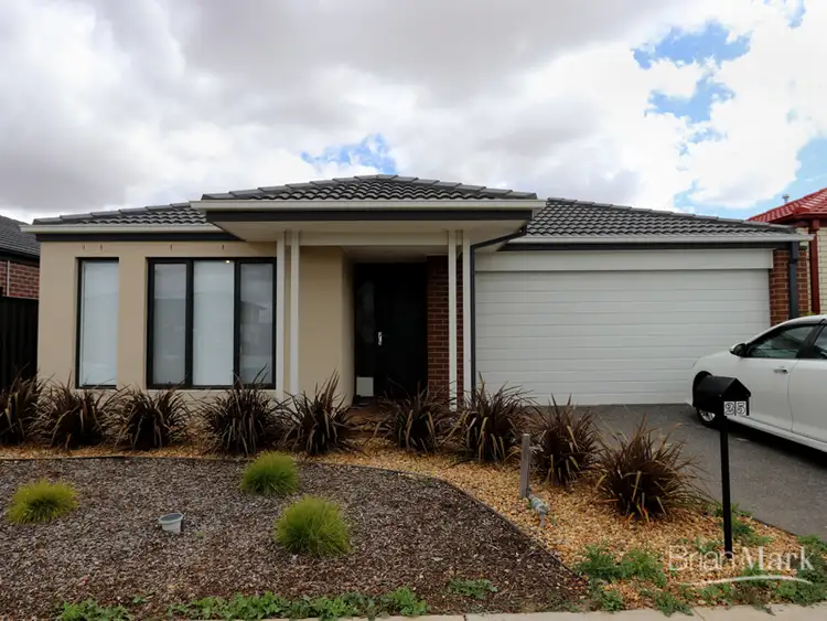 25 Adrian Circuit, Tarneit VIC 3029