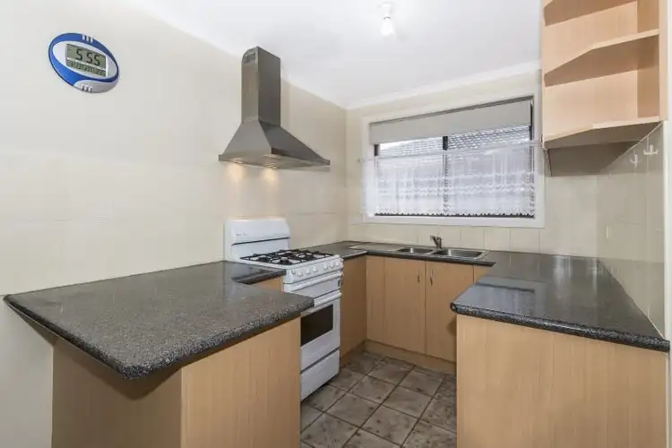 Fifth view of Homely house listing, 3/7-9 Disraeli Street, St Albans VIC 3021