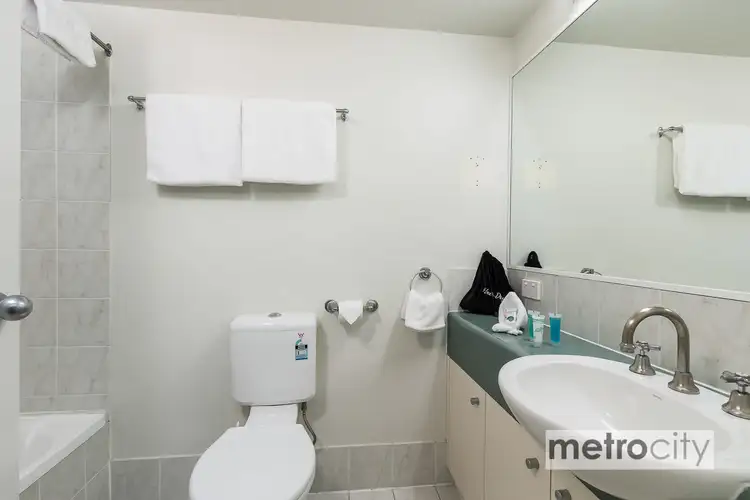 Sixth view of Homely apartment listing, 4/49 Russell Street, South Brisbane QLD 4101
