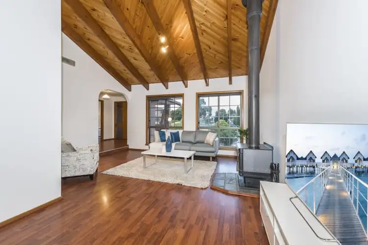 Sixth view of Homely house listing, 10 Zedel Close, Keilor Downs VIC 3038