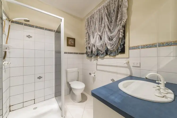 Sixth view of Homely house listing, 2 Brampton Circuit, Delahey VIC 3037