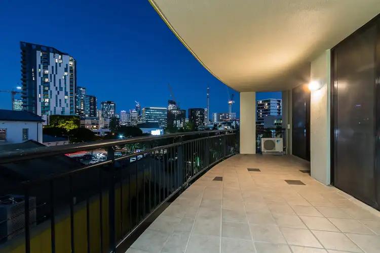 63/50 Mollison Street, South Brisbane QLD 4101