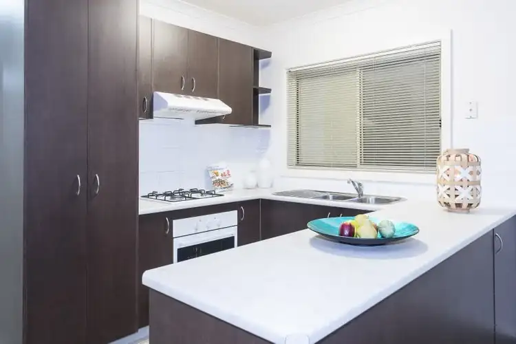 Sixth view of Homely house listing, 2 Kate Way, Hillside VIC 3037