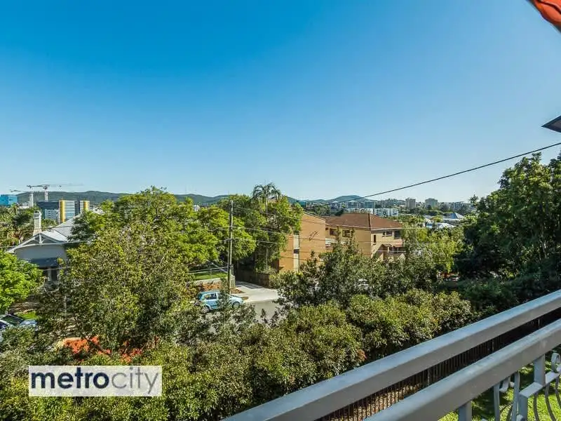 Main view of Homely unit listing, 4/15 Archibald Street, West End QLD 4101