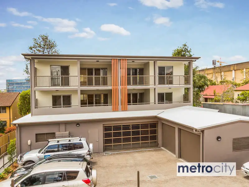 Main view of Homely apartment listing, 2/39A Jane Street, West End QLD 4101