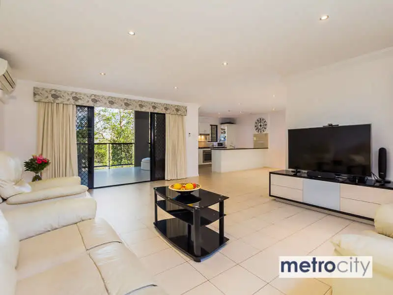 Main view of Homely townhouse listing, 3/283 Gladstone Road, Dutton Park QLD 4102