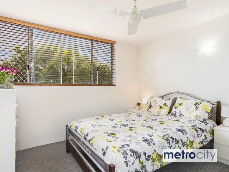 Third view of Homely unit listing, 2/54 Kingsley Parade, Yeronga QLD 4104