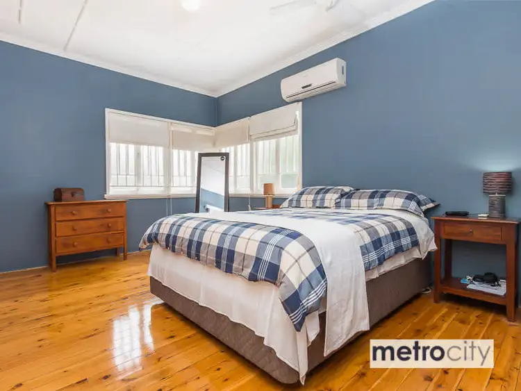 Sixth view of Homely house listing, 28 Kivas Street, Tarragindi QLD 4121
