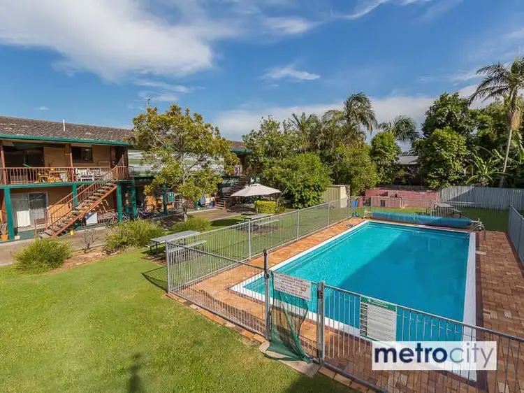 Main view of Homely unit listing, 4/43 Victoria Street, Fairfield QLD 4103