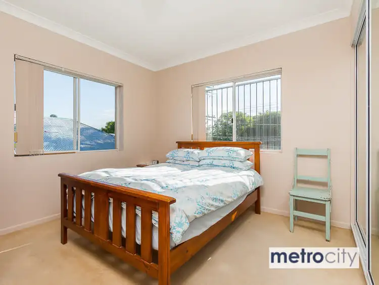 Sixth view of Homely unit listing, 4/1 Gray Road, West End QLD 4101